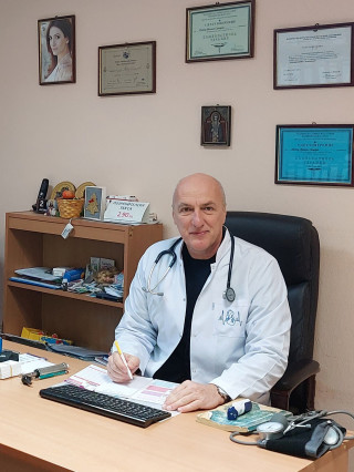 Д-р Петър Самарев