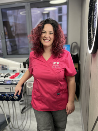 Д-р Весела Динева