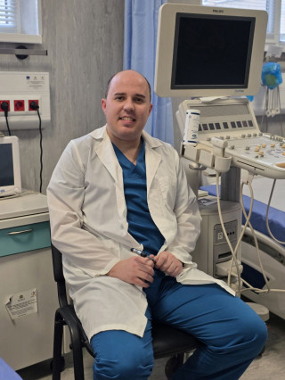 Д-р Драгомир Ангелов