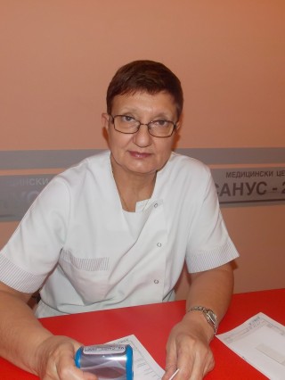 Д-р Светла Динева