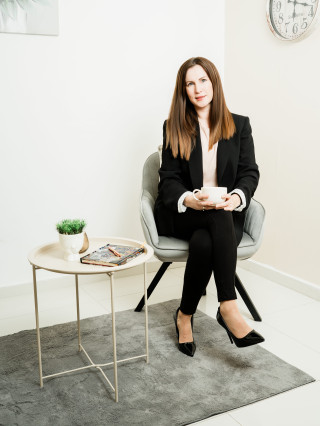 Нели Славова