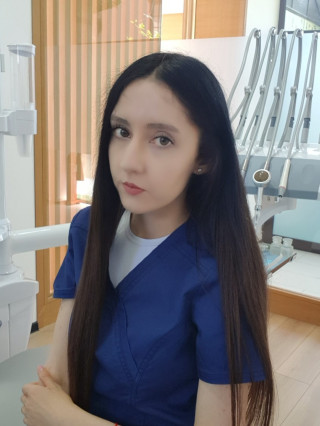 Д-р Лозана Пенева