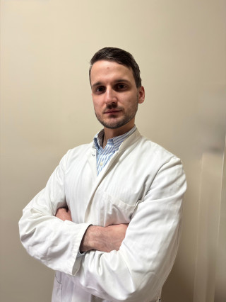 Д-р Валентин Тимушев