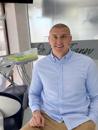 Д-р Борислав Стаменов