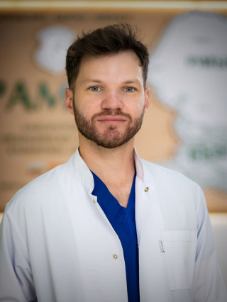 Д-р Виктор Илиев