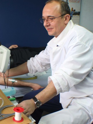 Д-р Иван Иванов