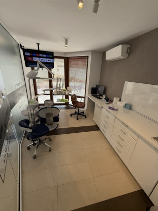 Д-р Иван Иванов