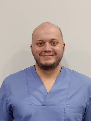 Д-р Дарко Бомбол