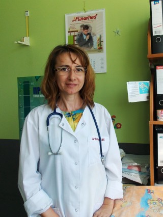 Д-р Адриана Кьосева