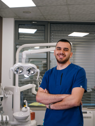 Д-р Калоян Върбов