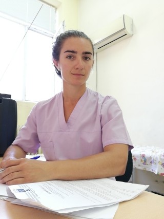 Д-р Деница Славова