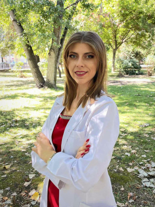 Д-р Мирела Русева