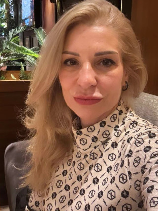 Петя Василева