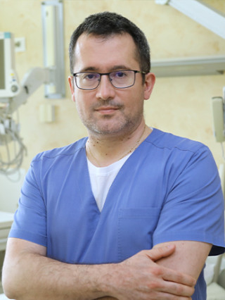 Д-р Виктор Василев
