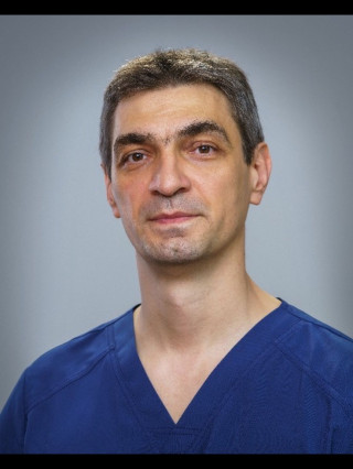 Д-р Руслан Кулински